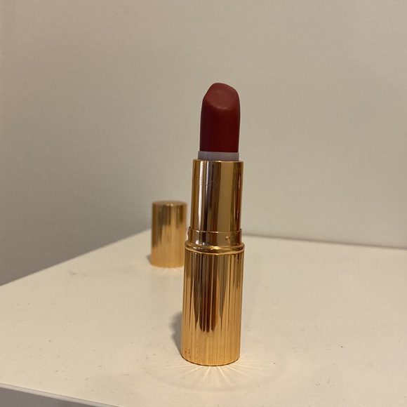 Charlotte Tilbury Matte  Lipstick- Color: Walk of Shame - Picture 3 of 4